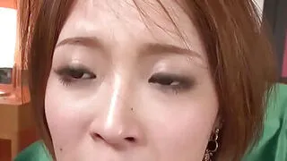 火辣日本尤物在激烈交合中收获强力颜射