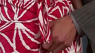 Vahşi Japon Milf Ririsu Ayakas'ın Vajinası, Ateşli Bir Asyalı Oral Seks Sonrasında Delindi